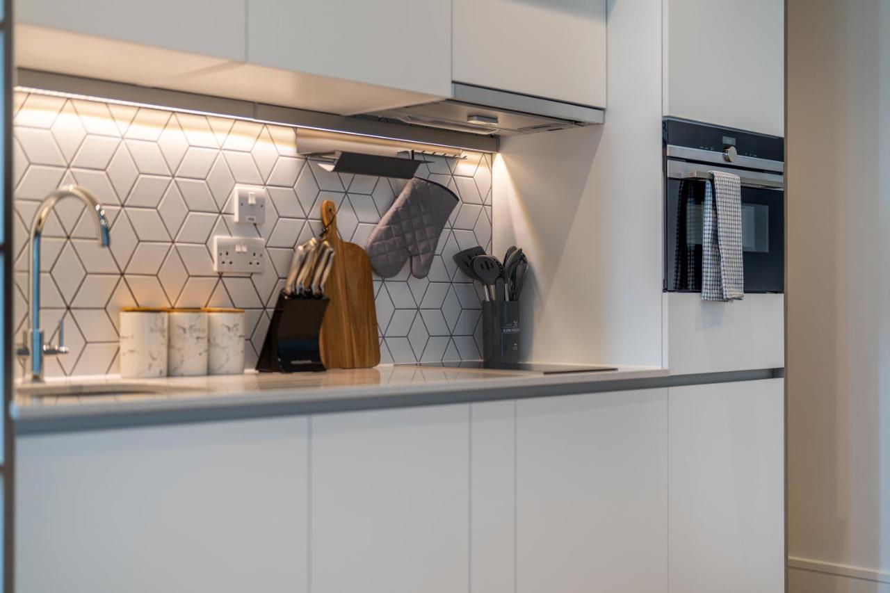 Feltham Cozy Apartments - Free Wifi And Parking Onsite מראה חיצוני תמונה