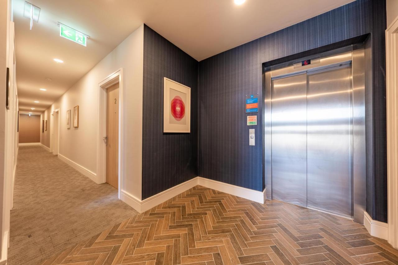Feltham Cozy Apartments - Free Wifi And Parking Onsite מראה חיצוני תמונה