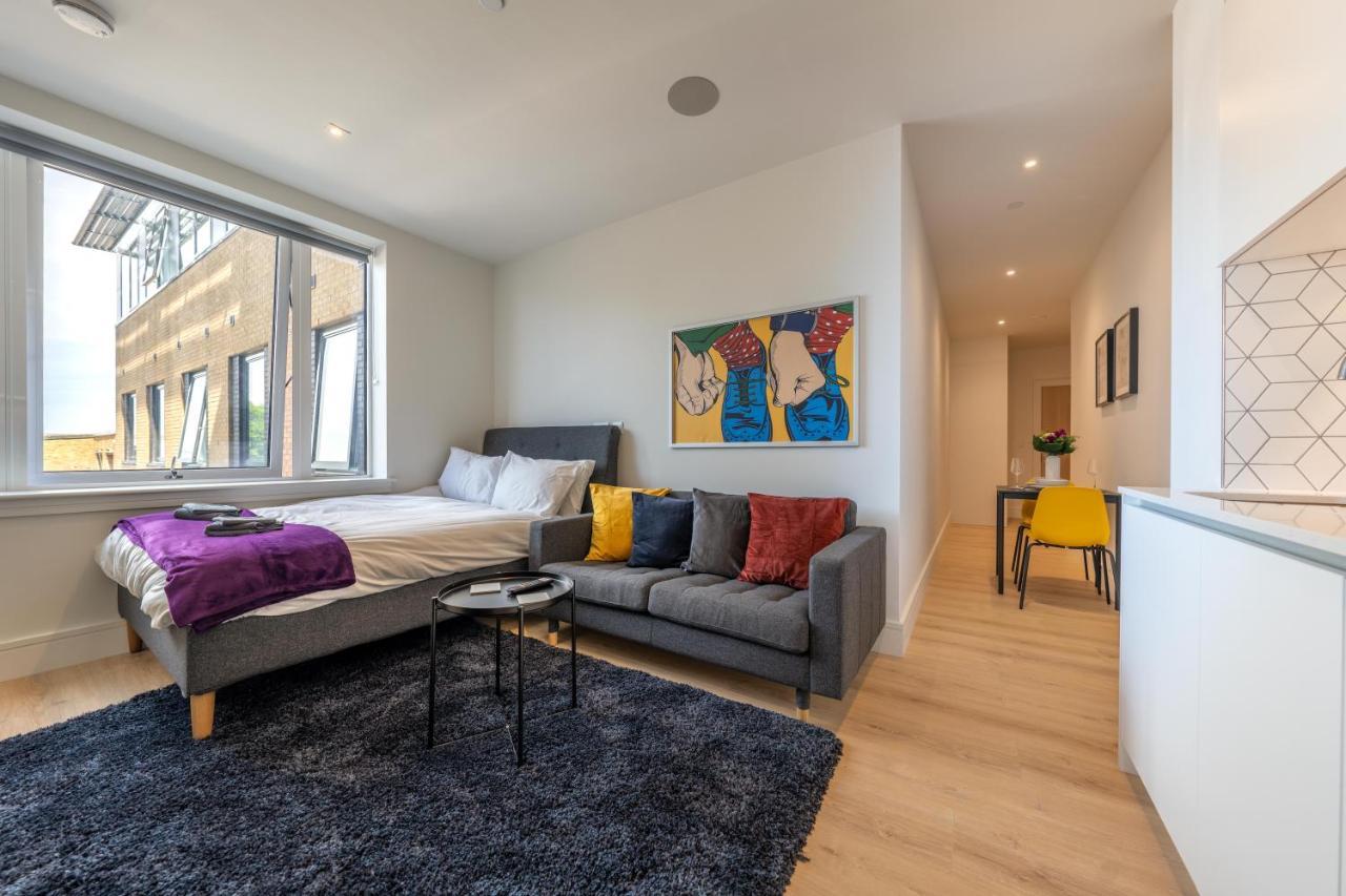 Feltham Cozy Apartments - Free Wifi And Parking Onsite מראה חיצוני תמונה